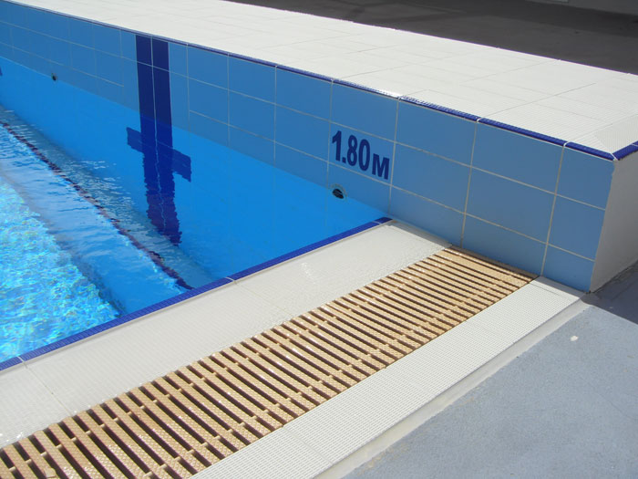 Serapool Commercial depth indicator Pool Tiles
