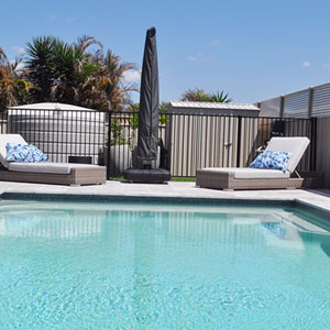 GC182 Smoke Trail 20mm Glass Mosaic