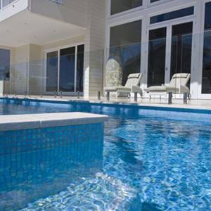 GC184 Light Sky Blue Pearl glass mosaic tiles tiling a pool and feature wall