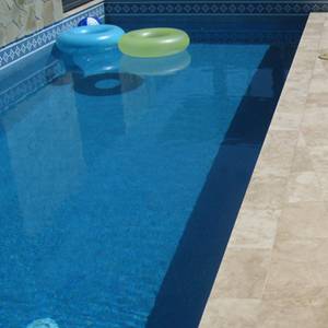 Swimming pool tiled with GC185 Sky Blue Pearl blend mosaic tiles