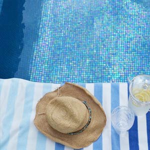 Swimming pool tiled with GC185 Sky Blue Pearl blend mosaic tiles