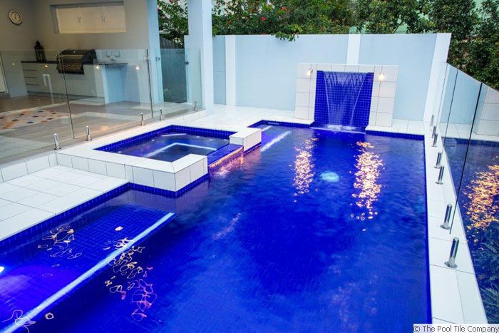 CMC100 Mediterranean Blue fully tiled pool