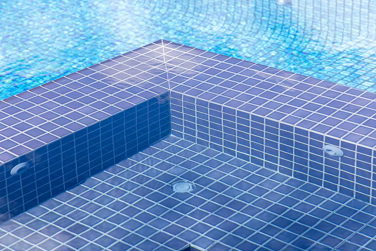 Dark Grey CMC305 spa+ Poseidon CMC525 fully-tiled pool