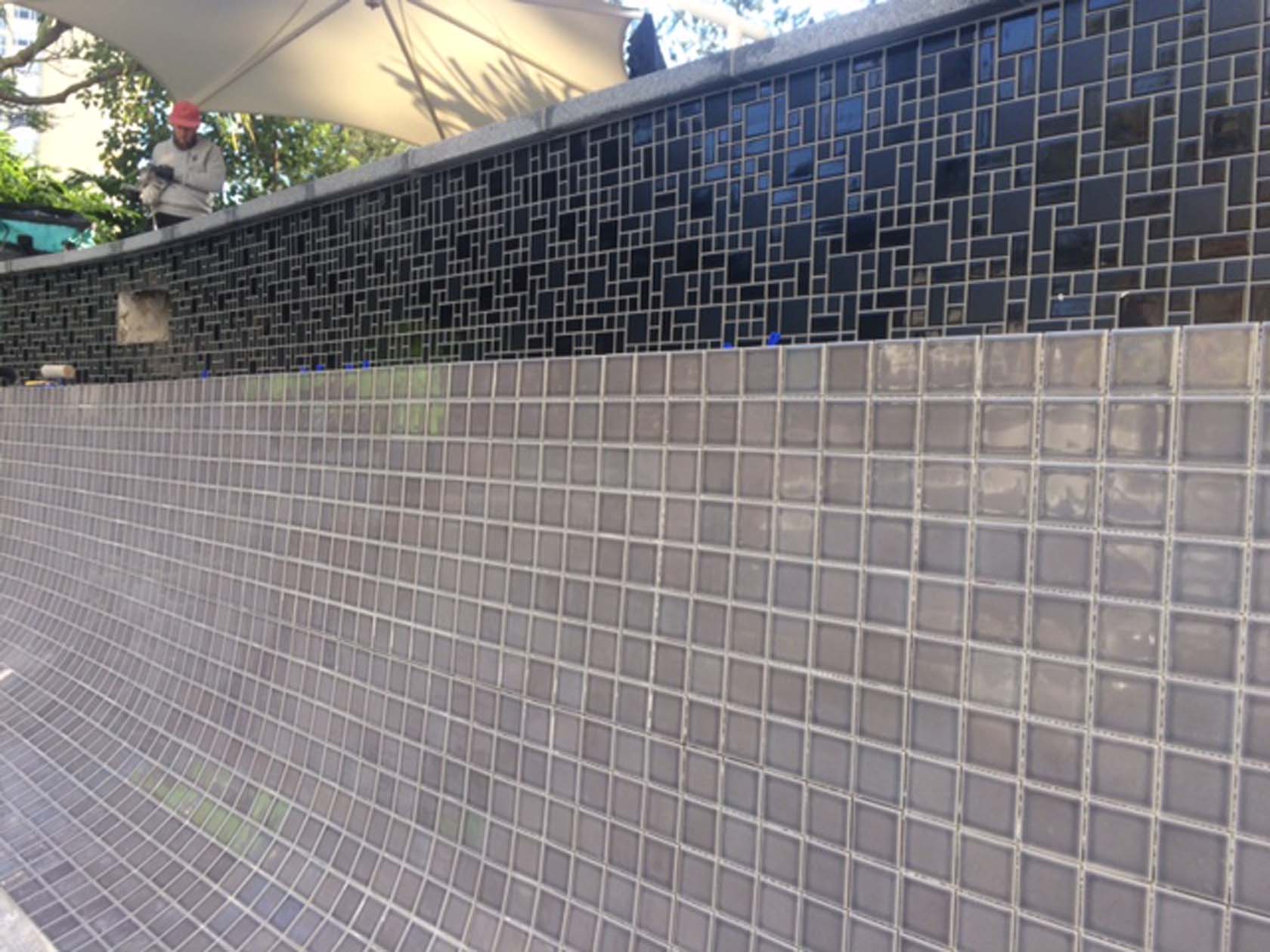 CMC310 Mid Grey fully tiled pool with Urban Black waterline no water