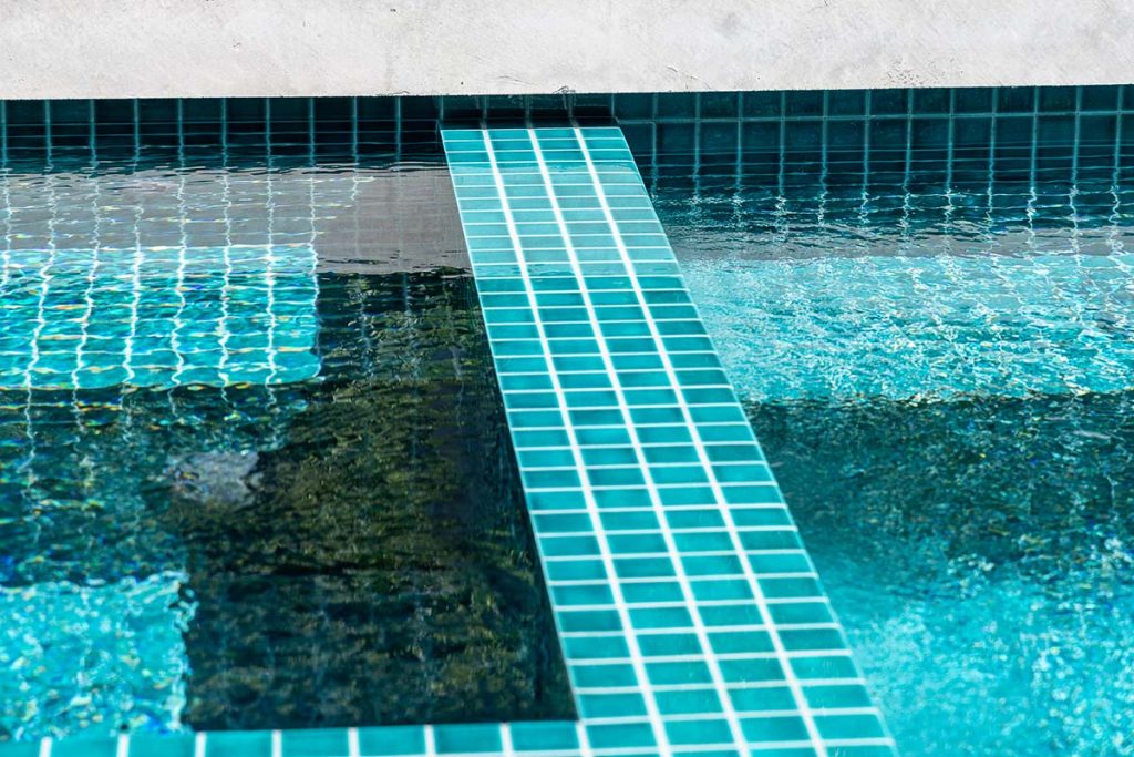 Poolside Emerald 48mm Ceramic Mosaic Pool Tiles CMC338
