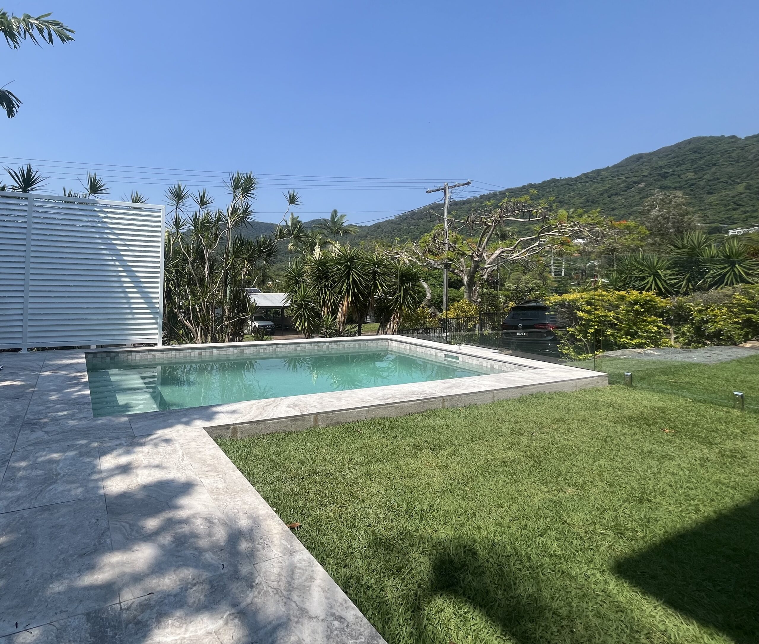 CMC405 Autumn Grey 48mm 3 Rustic Grey Travertino and Autumn Grey waterline tile