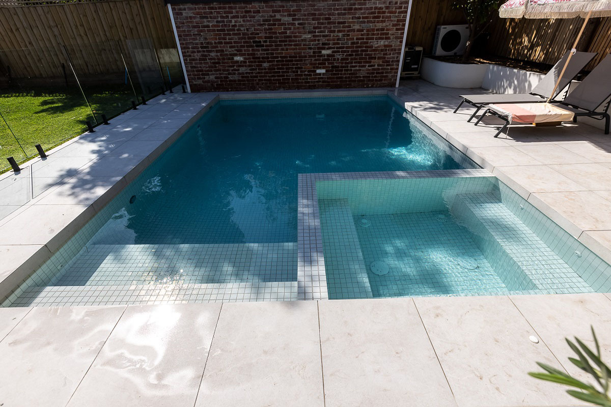 Origami Frost MInt CMC440 Fully-Tiled pool5