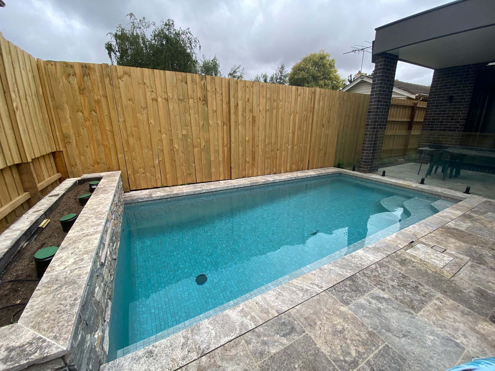 CMC450 Avoca fully tiled pool with Silver Travertine