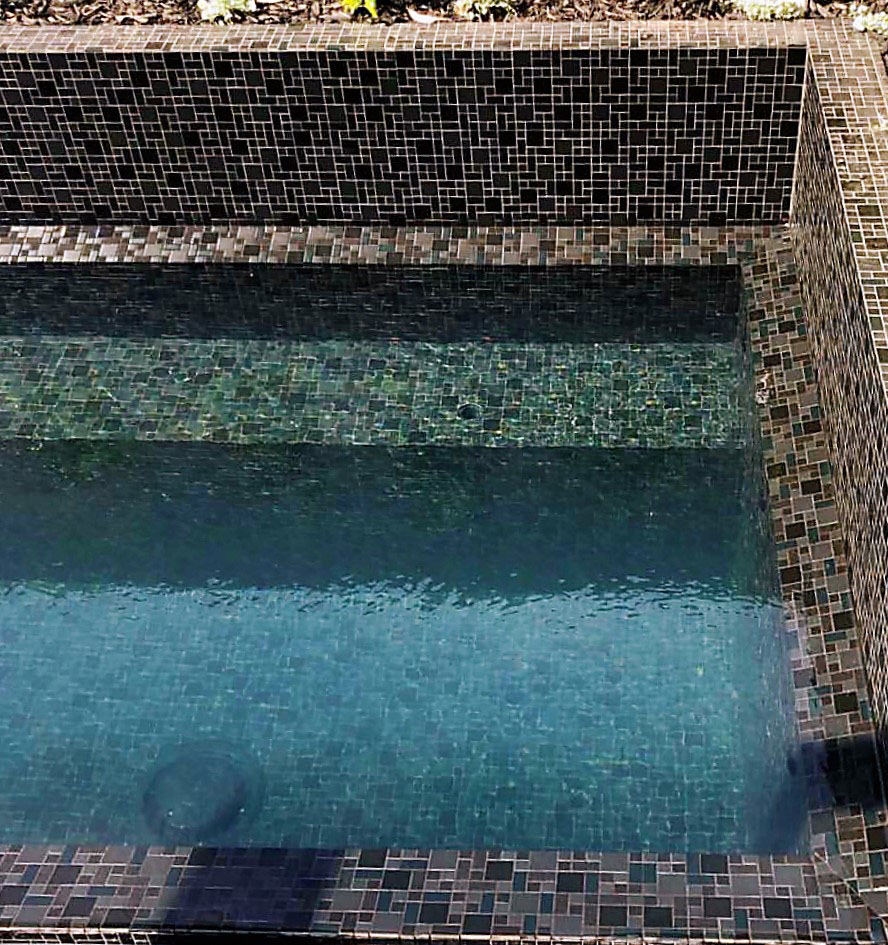 CMC475 Urban Black fully tiled pool