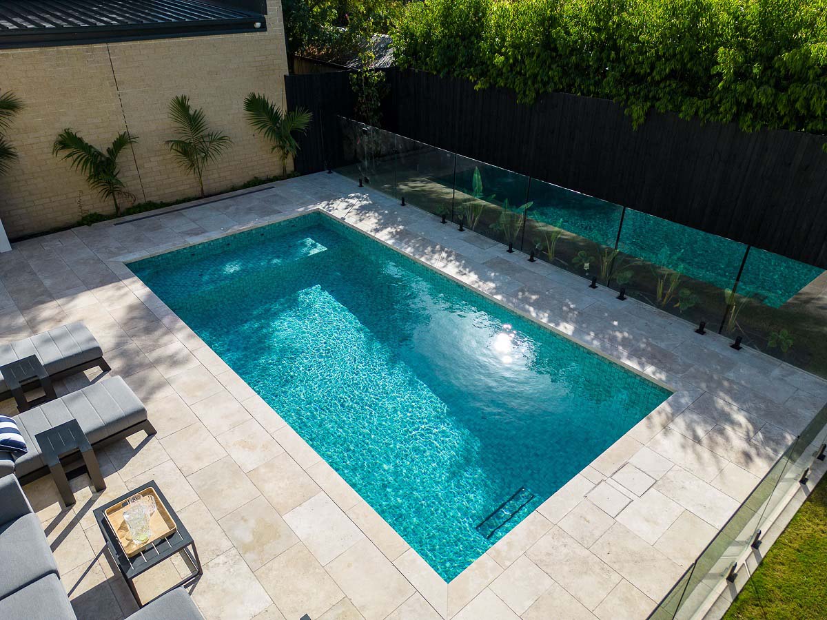 Blue Wave CMC535 fully-tiled pool