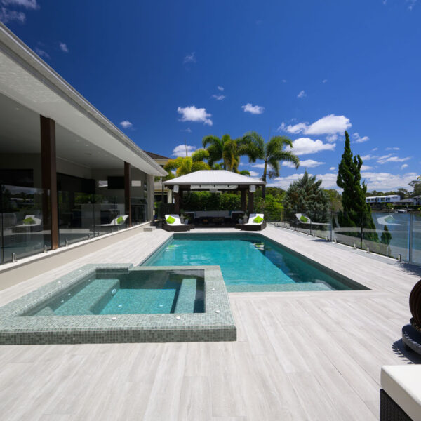 Silver Elm TileDeck Porcelain tiles