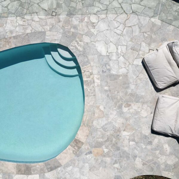 Silver Travertine Coping Crazy Pave With Gunmetal Blue Waterline 2