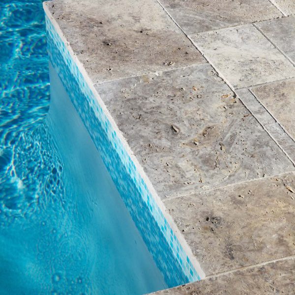 GCR315 Sky Crystal Pearl Blend waterline and step marker with Silver Travertine