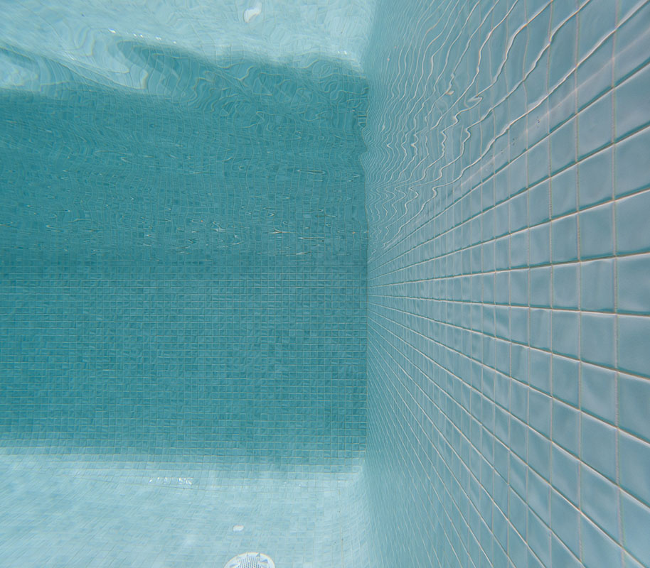 Sea Mist CMC572 Fully-tiled pool (1)