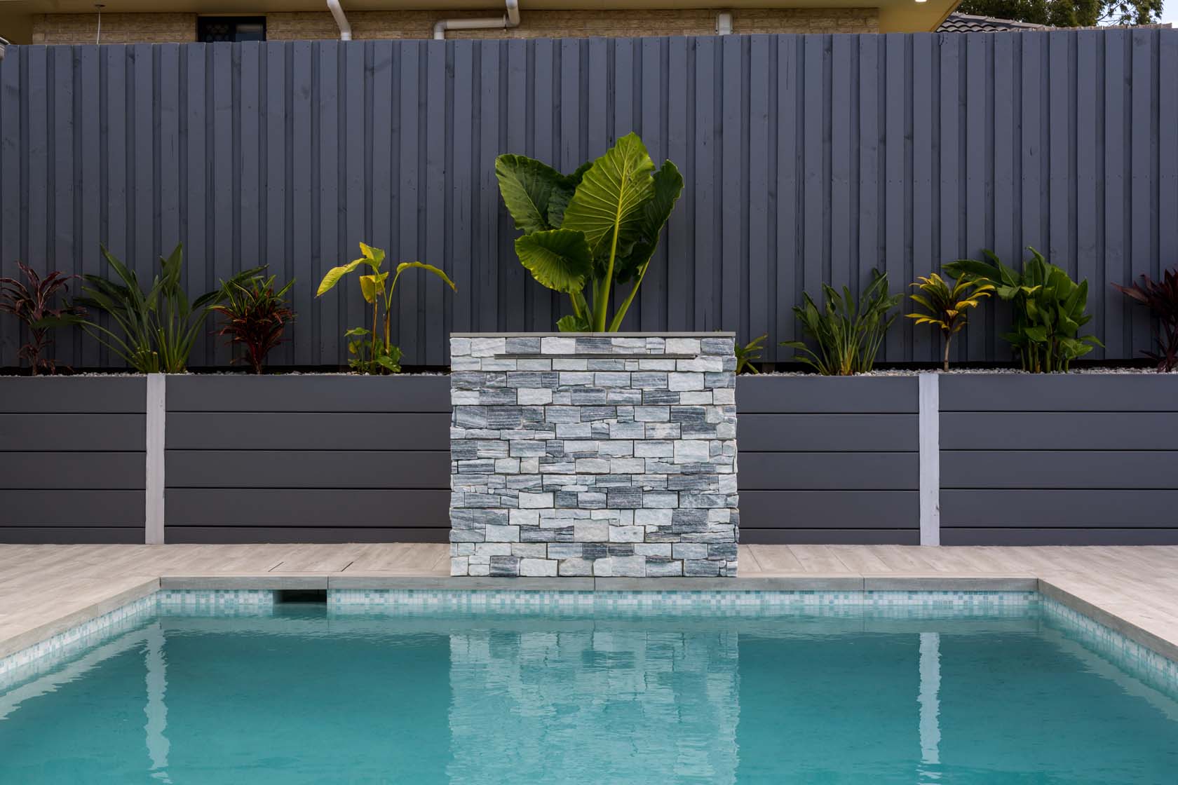 SS430 Natural Grey Walling with Silver Elm TileDeck and GC417 Aspen glass mosaic pool tiles
