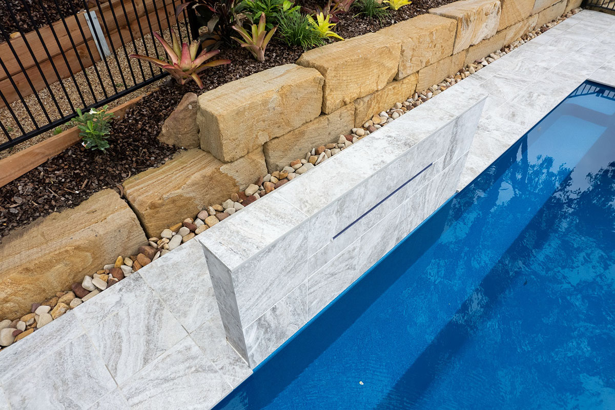 Platinum Travertino pool surrounds and feature wall (2)